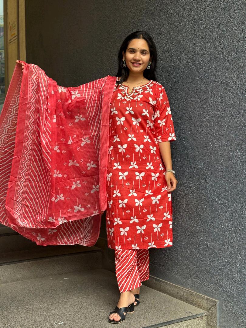 CRIMSON BLOOM COTTON SUIT SET