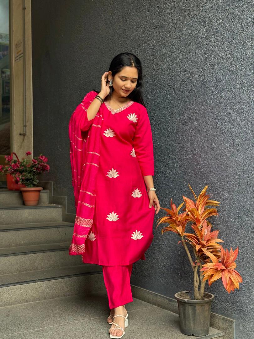 Lotus Eternelle Suit Set