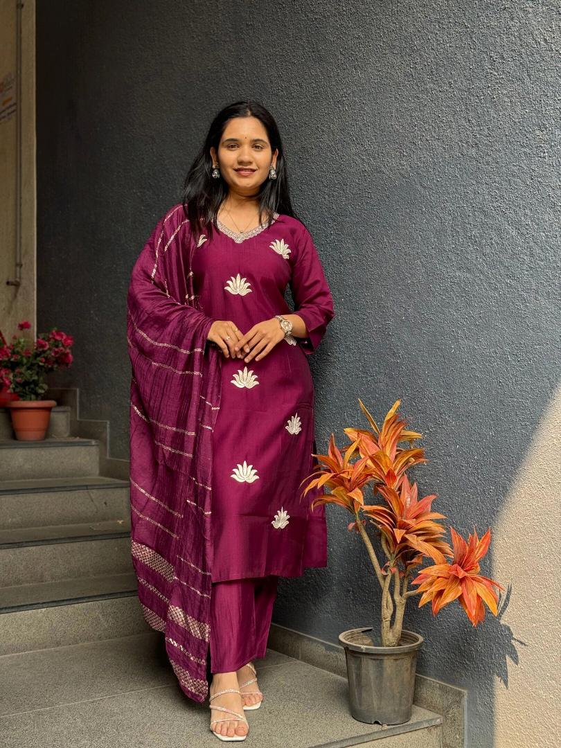 Lotus Eternelle Suit Set