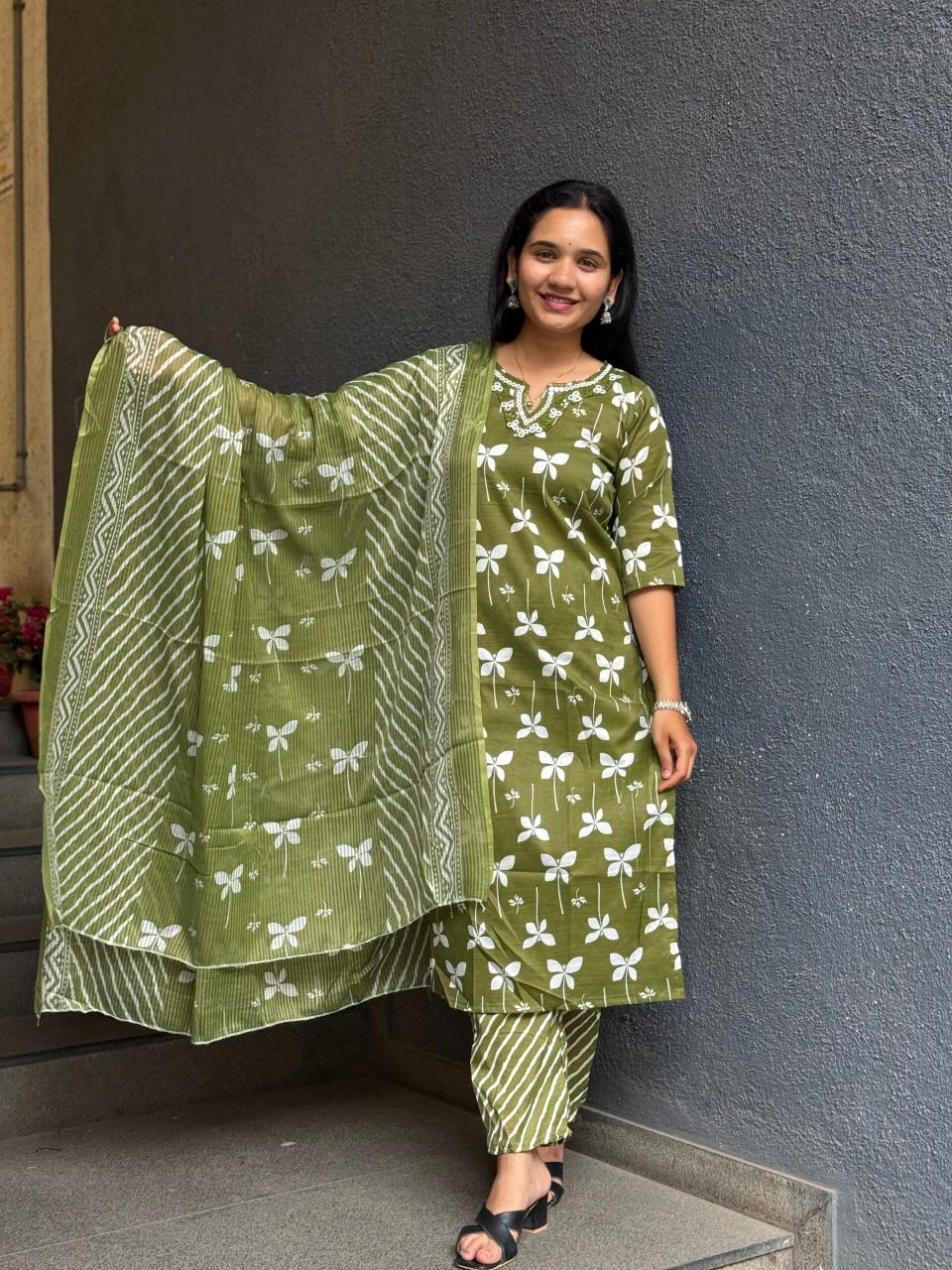 OLIVE BLOOM COTTON SUIT SET