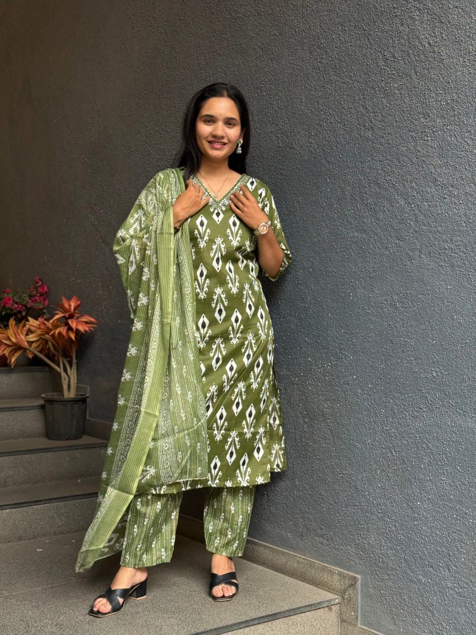 OLIVE IKAT GRACE COTTON SUIT SET