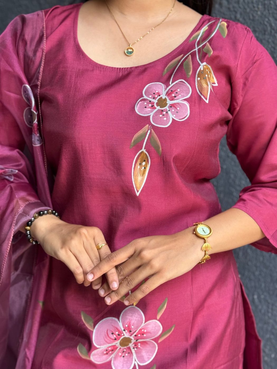 ROSE WINE FLORAL LUXE SET