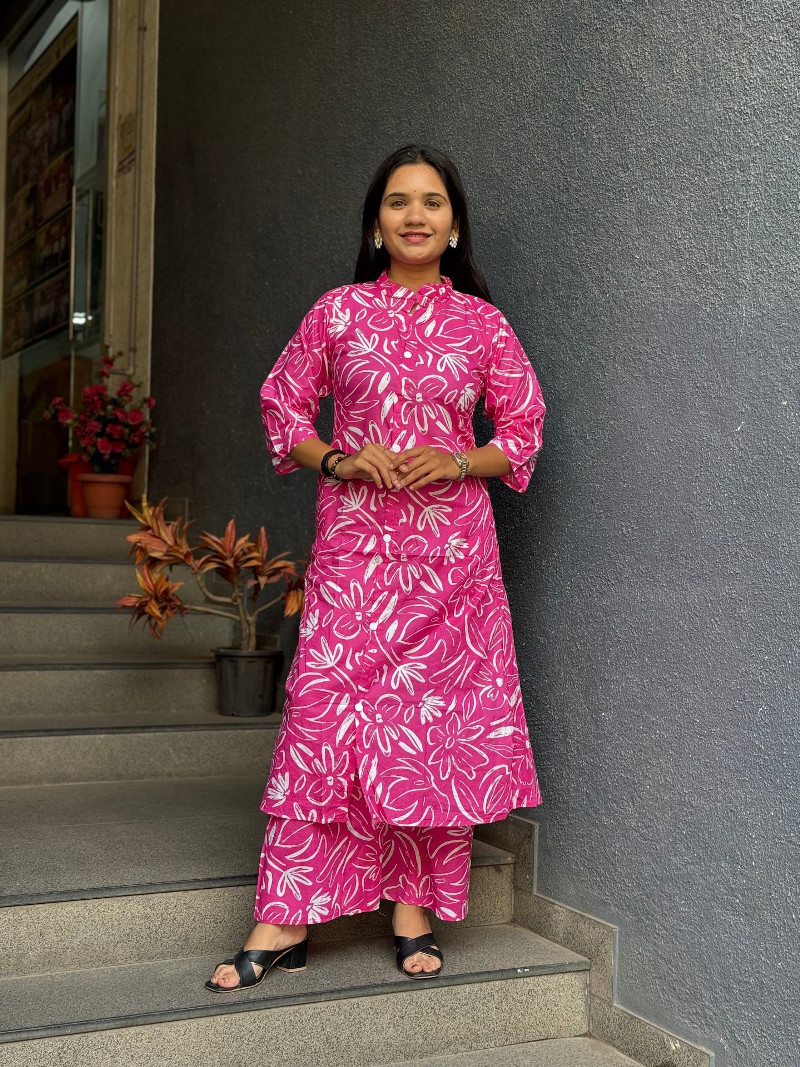 VIBRANT PINK FLORAL PRINT COTTON ENSEMBLE